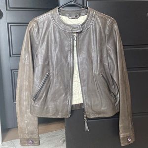 Women’s coach jacket, gray